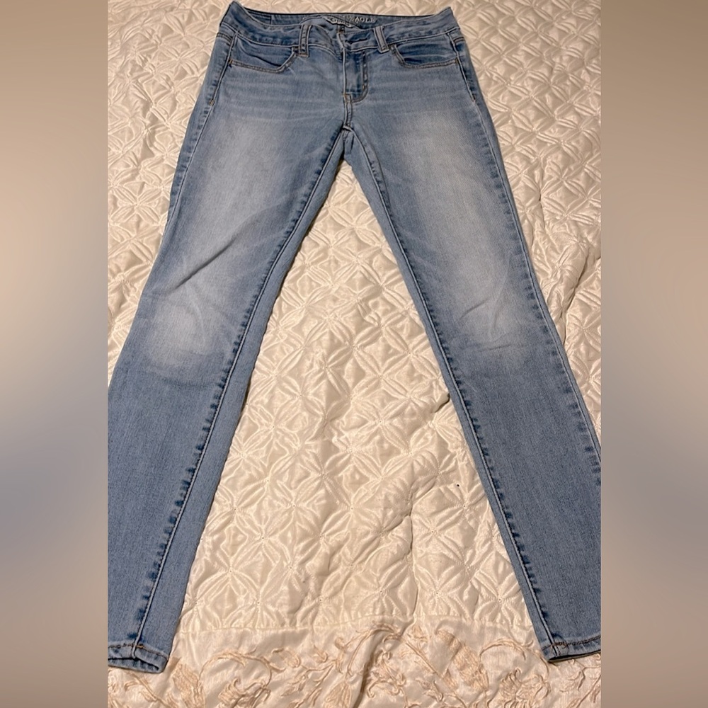 *3 for $15 Women’s American Eagle jeans